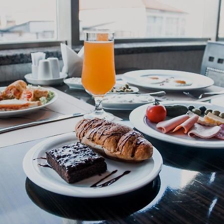 Iron Hotel Hokmeli Екстер'єр фото