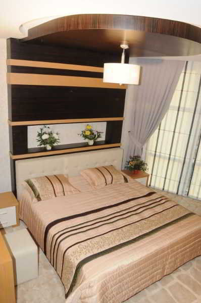 Iron Hotel Hokmeli Екстер'єр фото