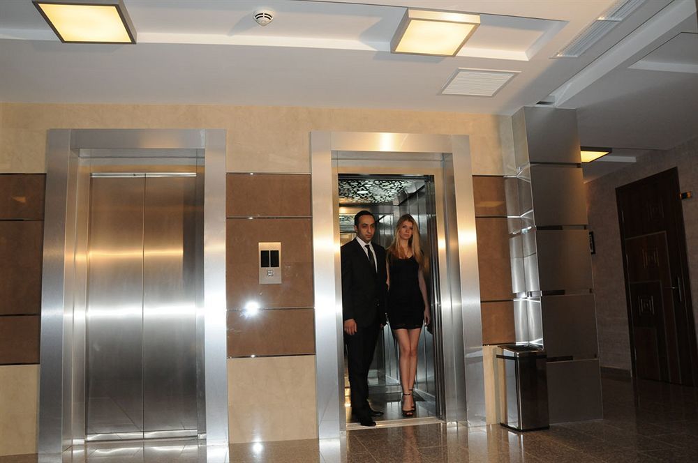 Iron Hotel Hokmeli Екстер'єр фото