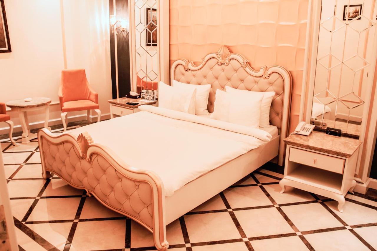 Iron Hotel Hokmeli Екстер'єр фото