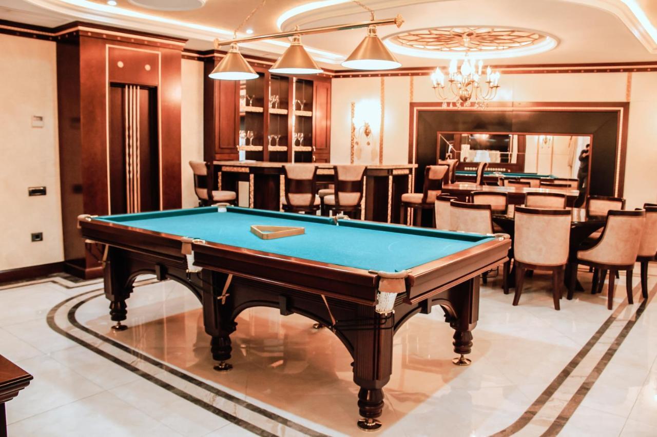 Iron Hotel Hokmeli Екстер'єр фото