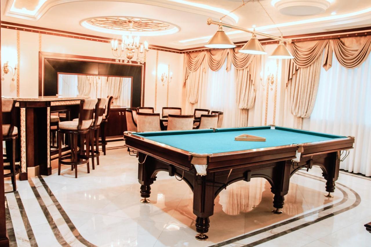 Iron Hotel Hokmeli Екстер'єр фото